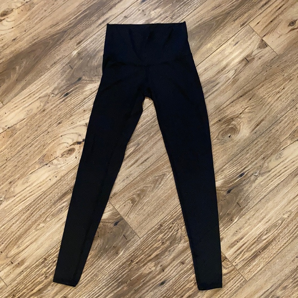 Women’s Size X-Small Teeki Leggings- black